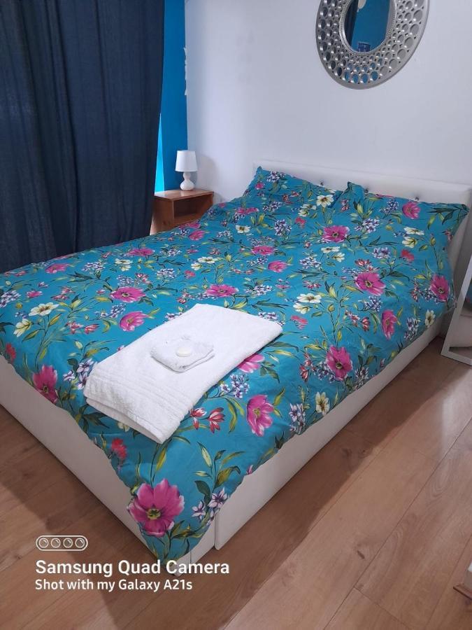 Apartament Beautiful 1 Bedroom Ground Floor With Shared Bathroom